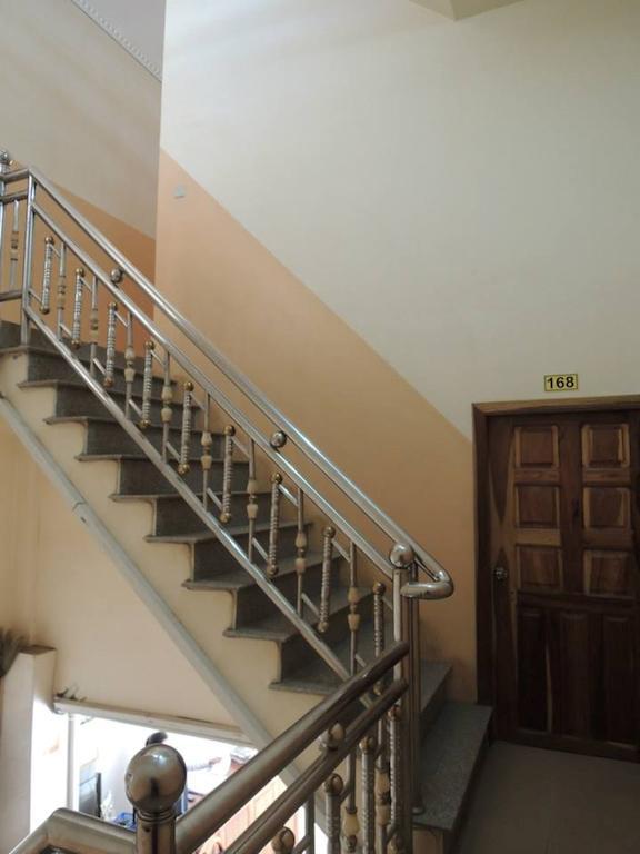 Shang Hai Guesthouse Battambang Exterior photo