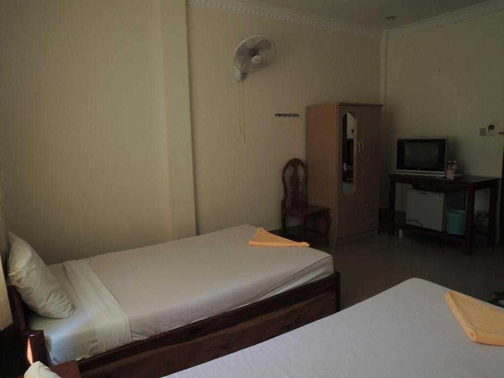 Shang Hai Guesthouse Battambang Room photo