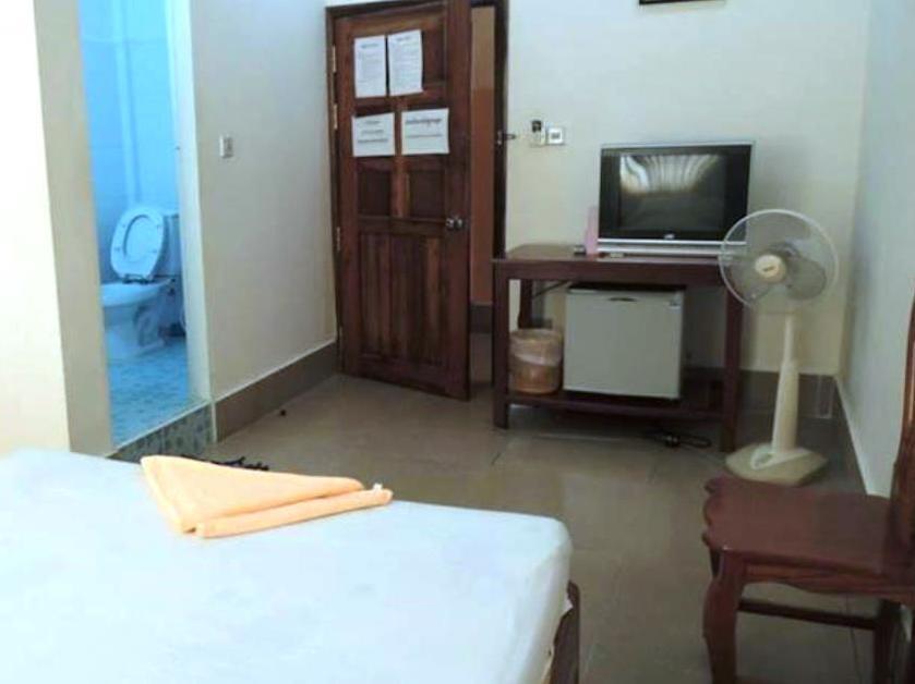 Shang Hai Guesthouse Battambang Exterior photo