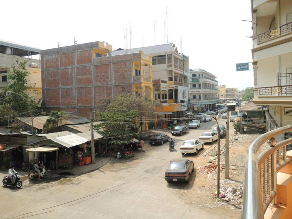 Shang Hai Guesthouse Battambang Exterior photo