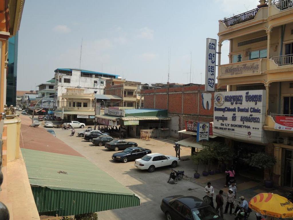 Shang Hai Guesthouse Battambang Exterior photo