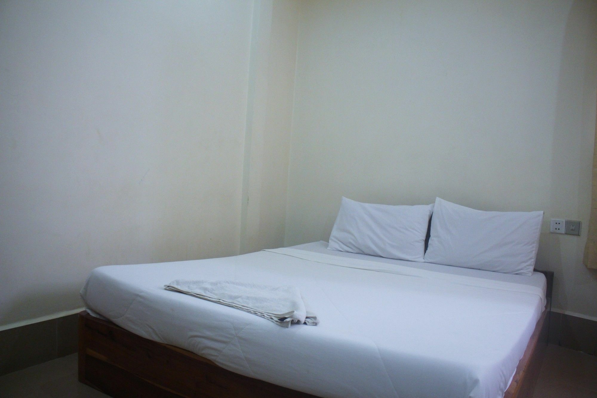Shang Hai Guesthouse Battambang Exterior photo