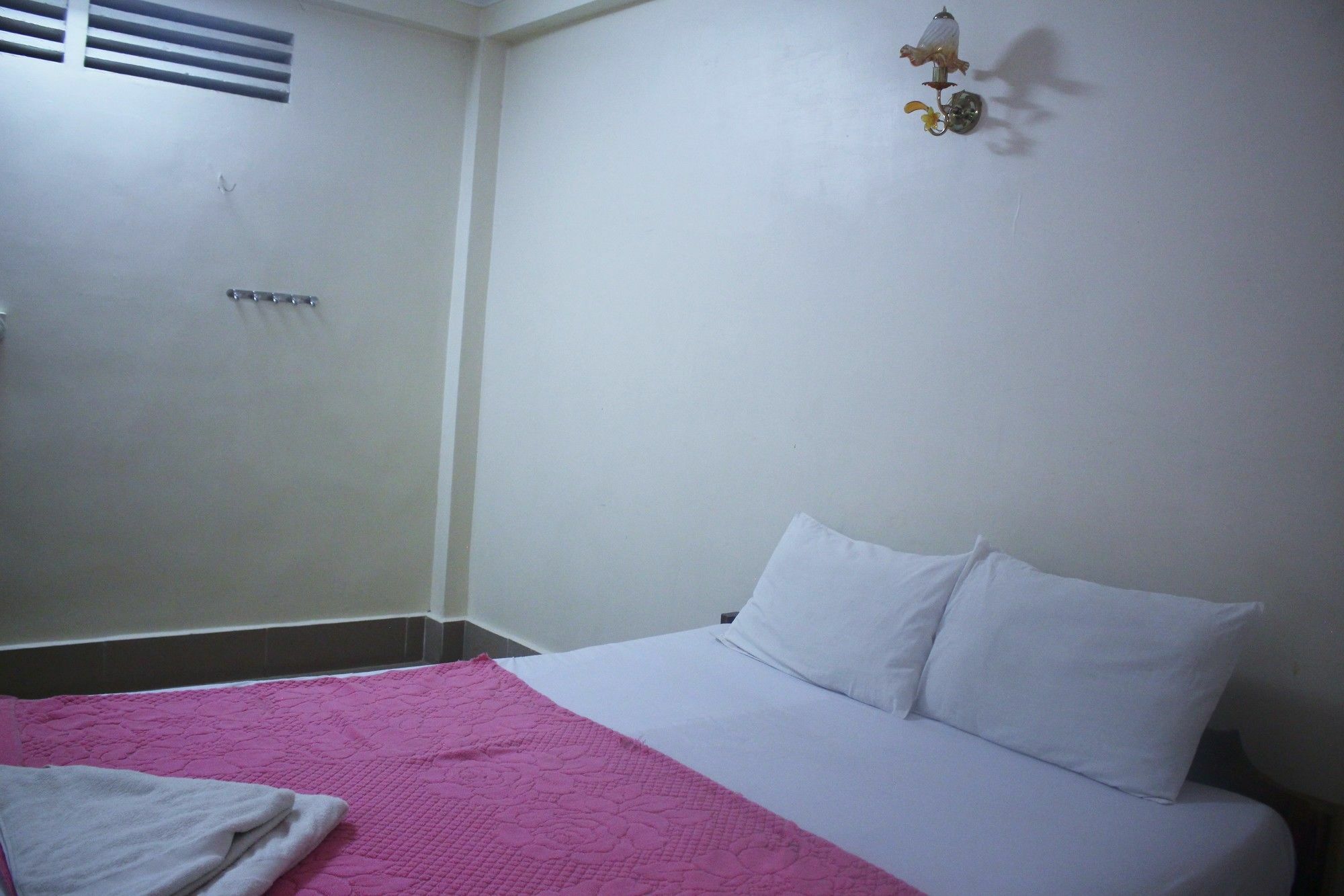 Shang Hai Guesthouse Battambang Exterior photo