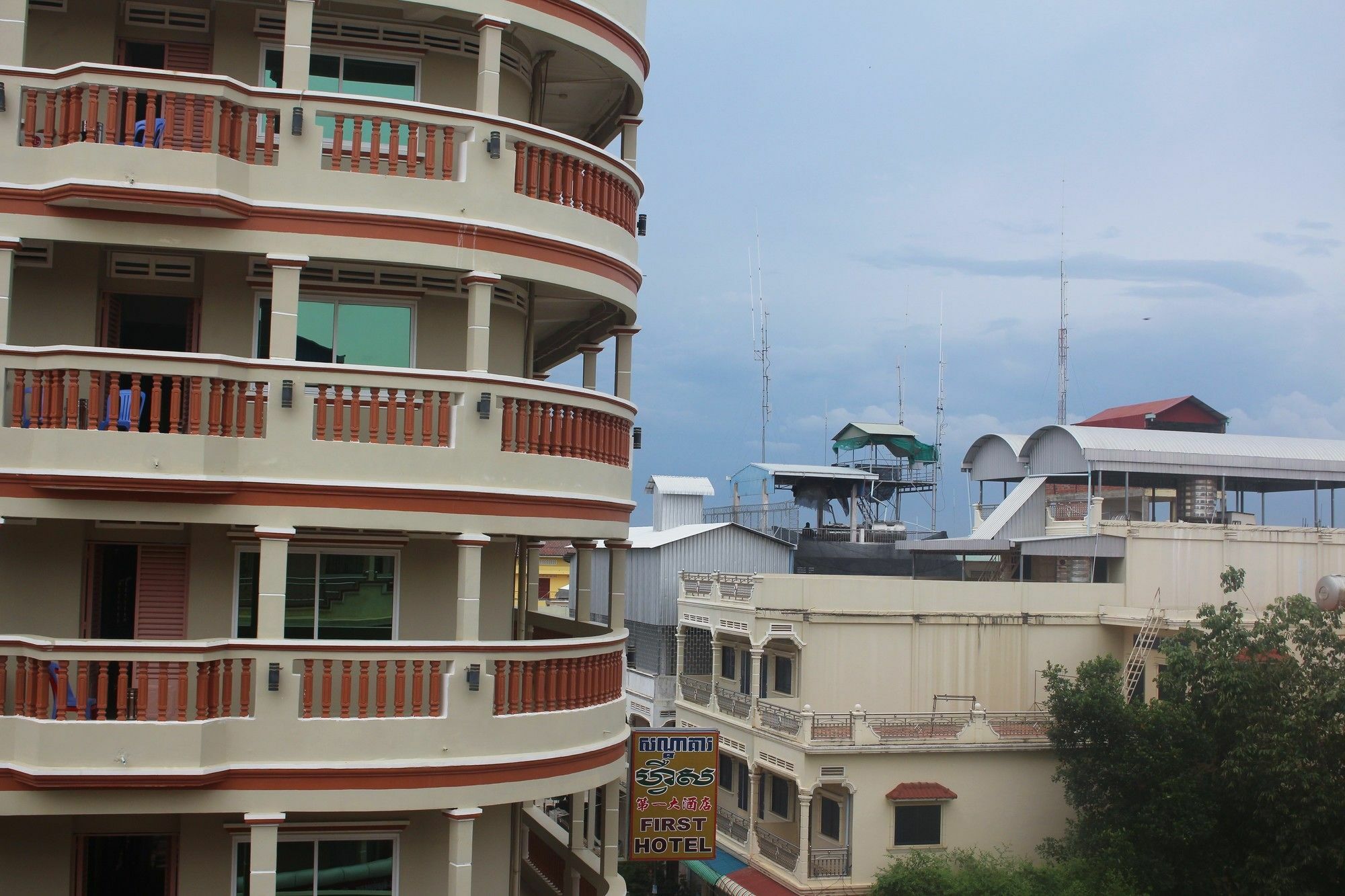 Shang Hai Guesthouse Battambang Exterior photo
