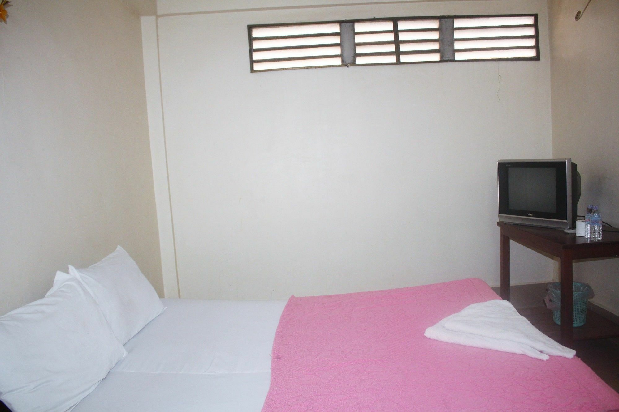 Shang Hai Guesthouse Battambang Exterior photo