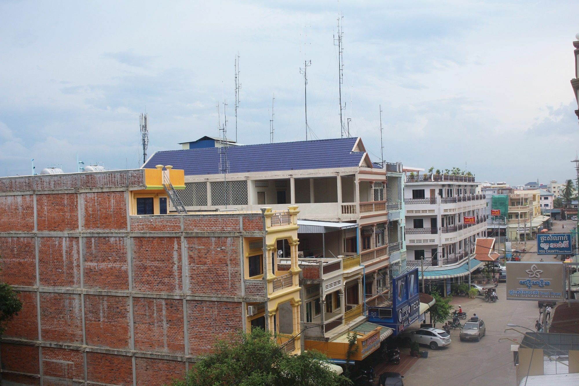 Shang Hai Guesthouse Battambang Exterior photo